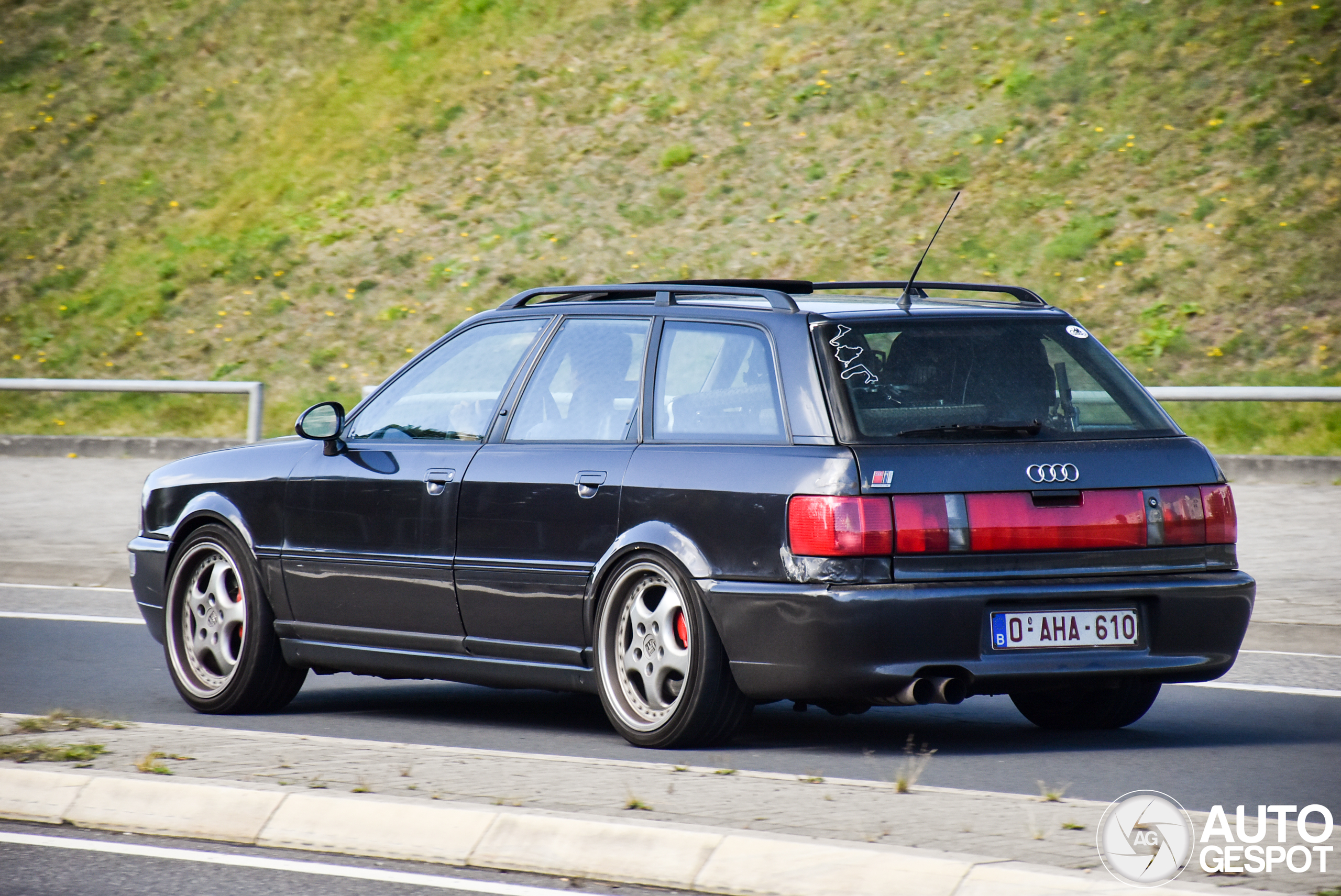 audi rs2 - Hình 4