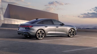 audi sedan - Hình 3