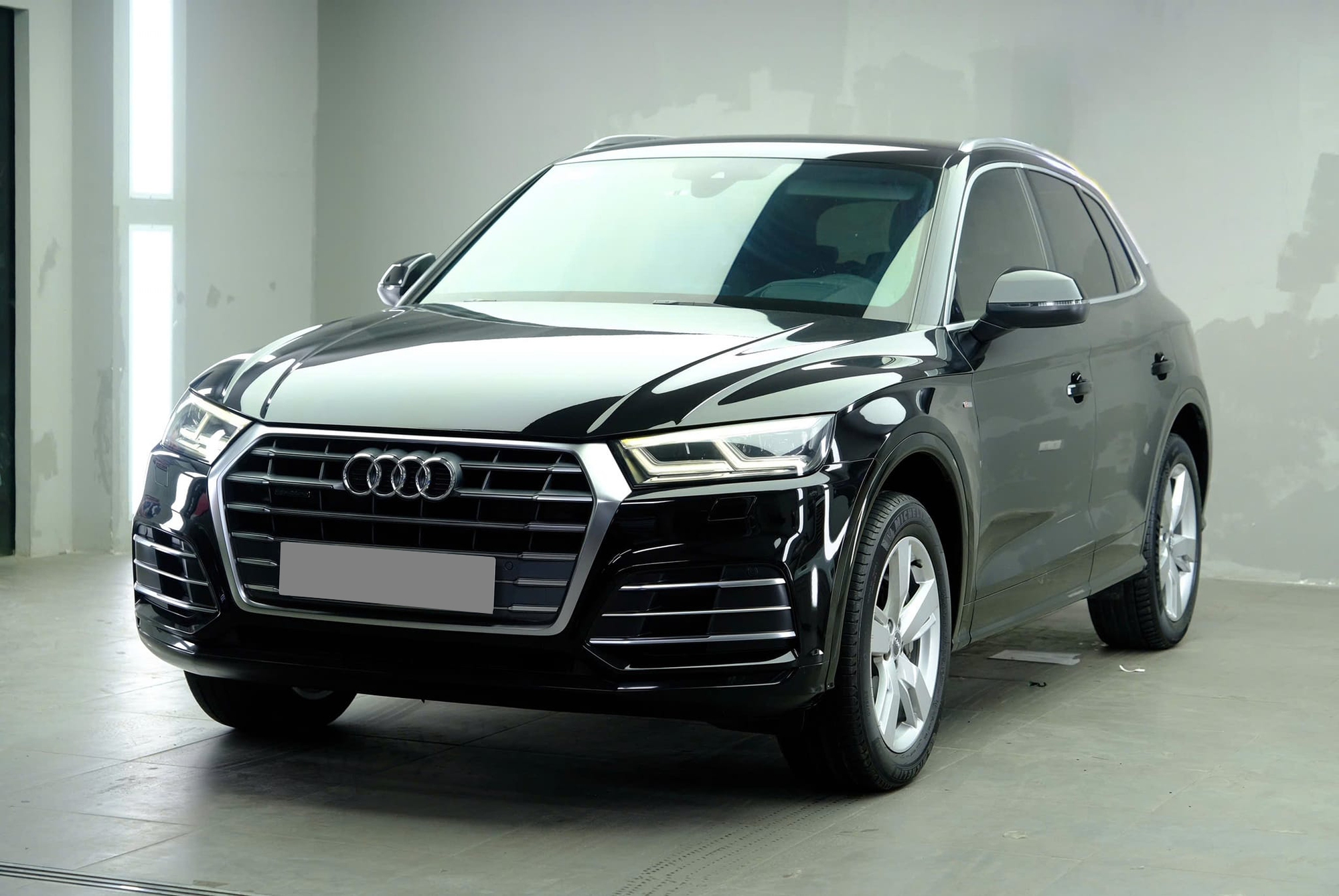 ban audi q5 - Hình 4