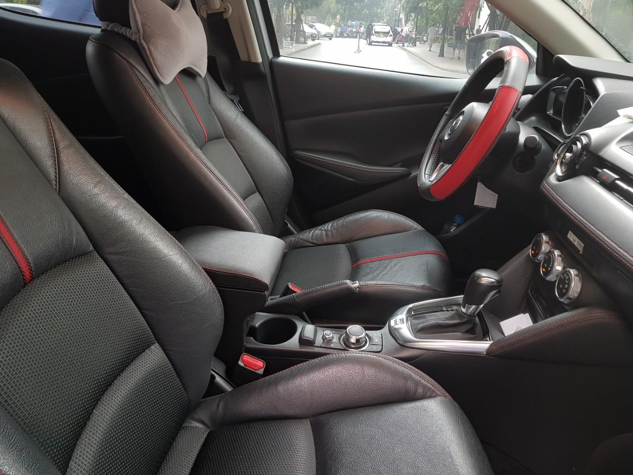 bệ tỳ tay mazda 2 - Hình 5