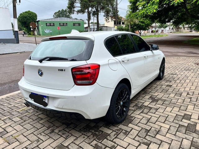 bmw 118i - Hình 2