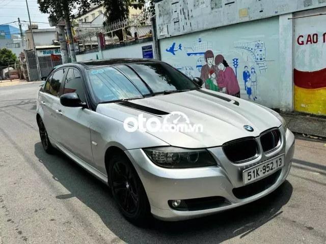 bmw 320i 2010 - Hình 3