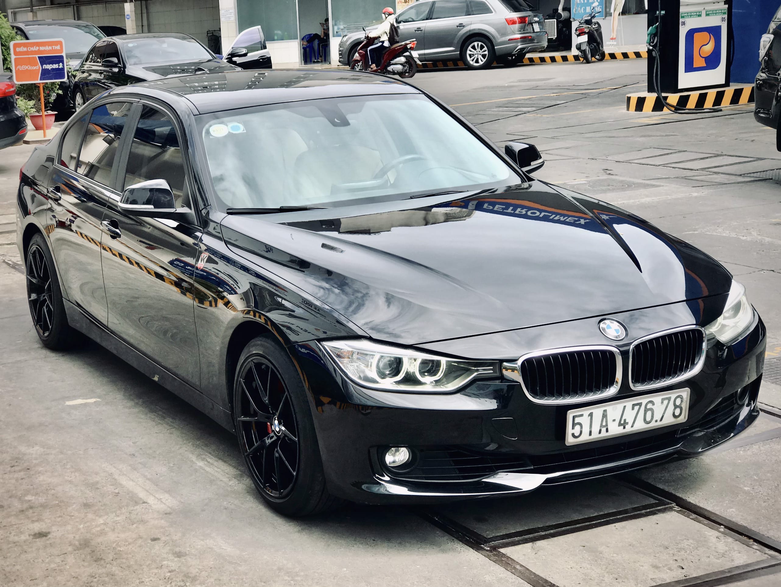 bmw 320i 2013 - Hình 2