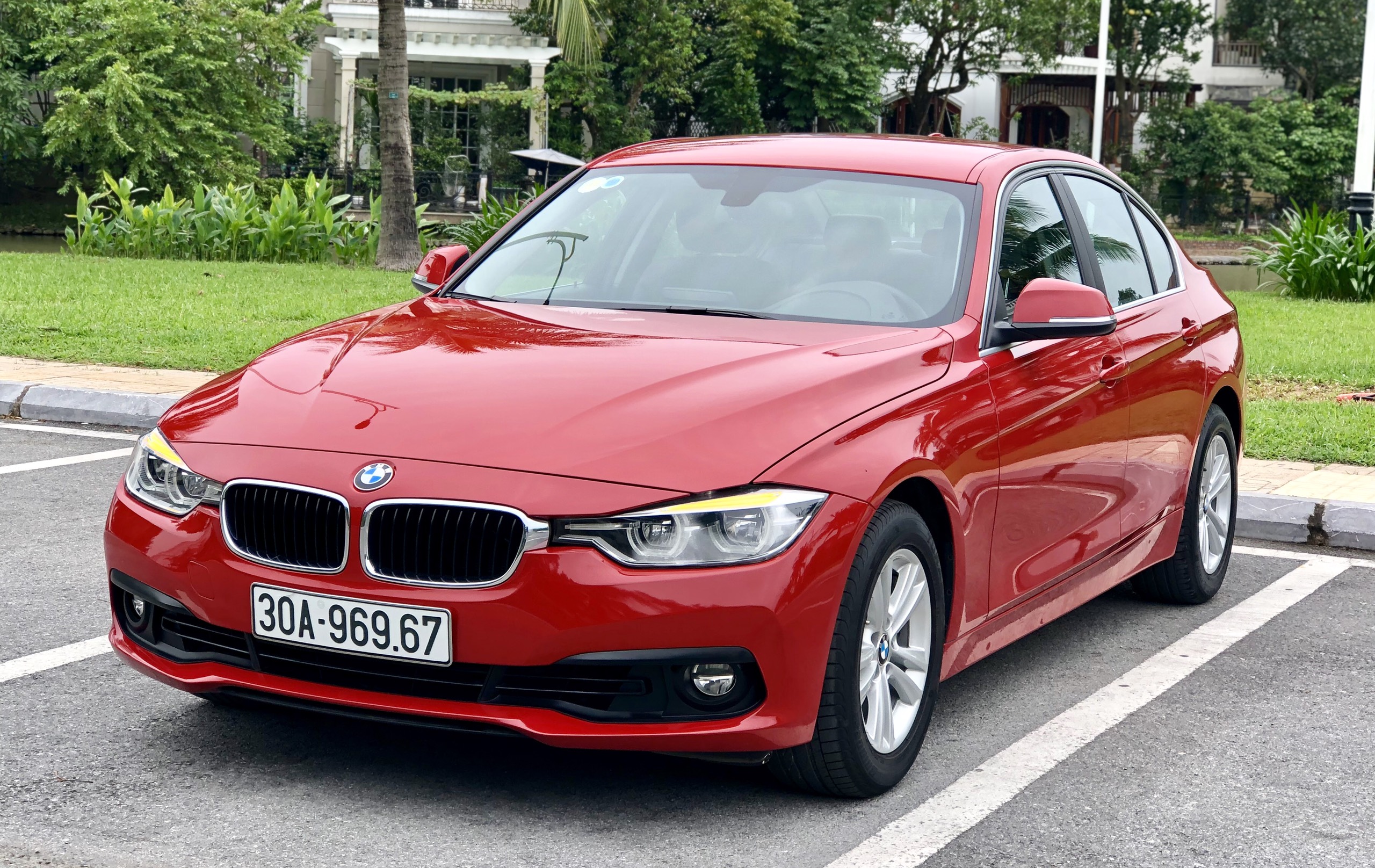 bmw 320i 2015 - Hình 3
