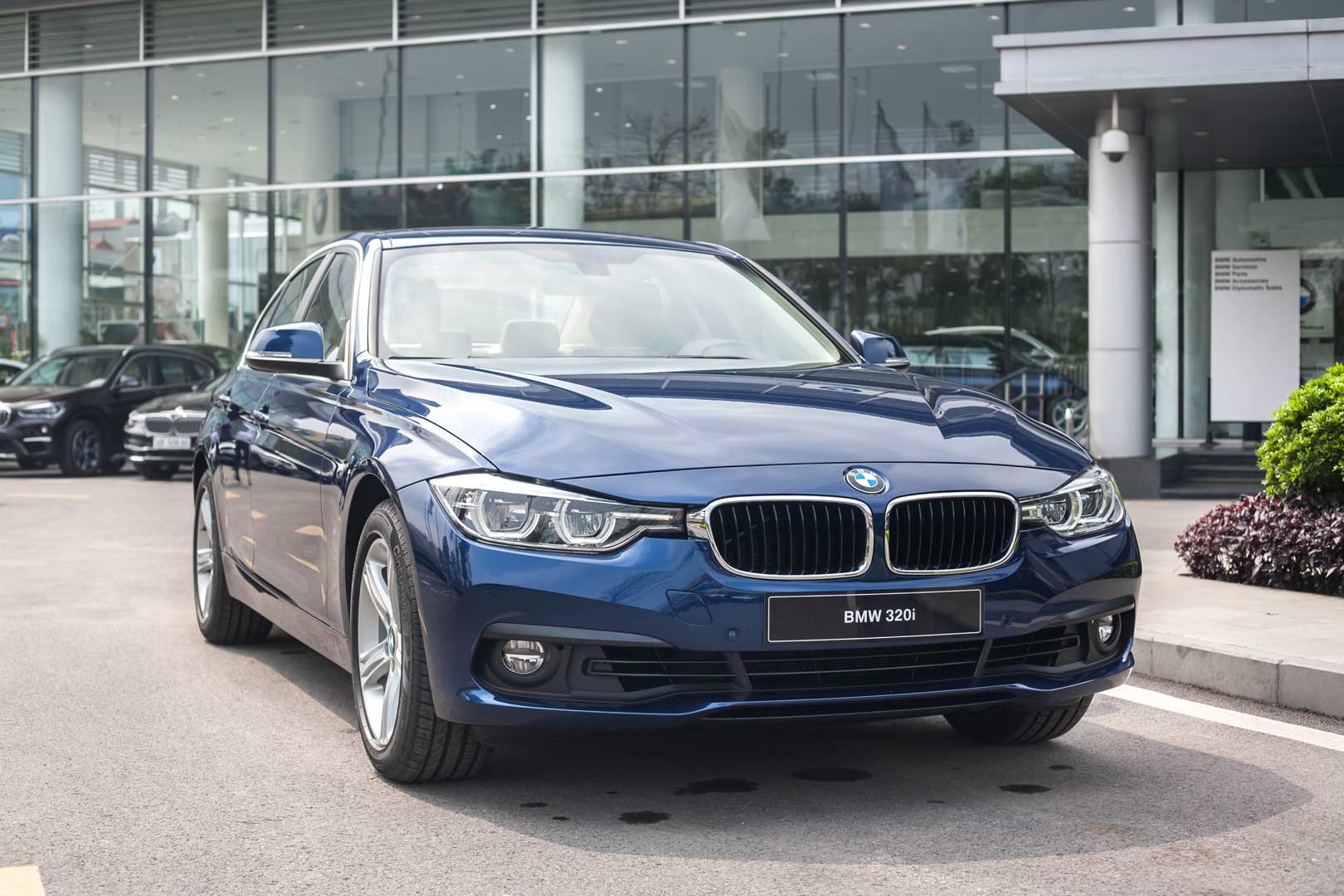bmw 320i 2018 - Hình 3