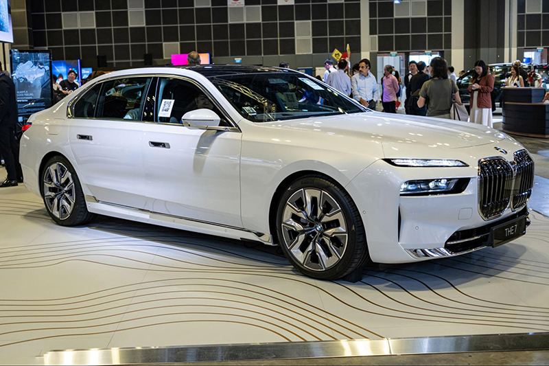 bmw 735i - Hình 5