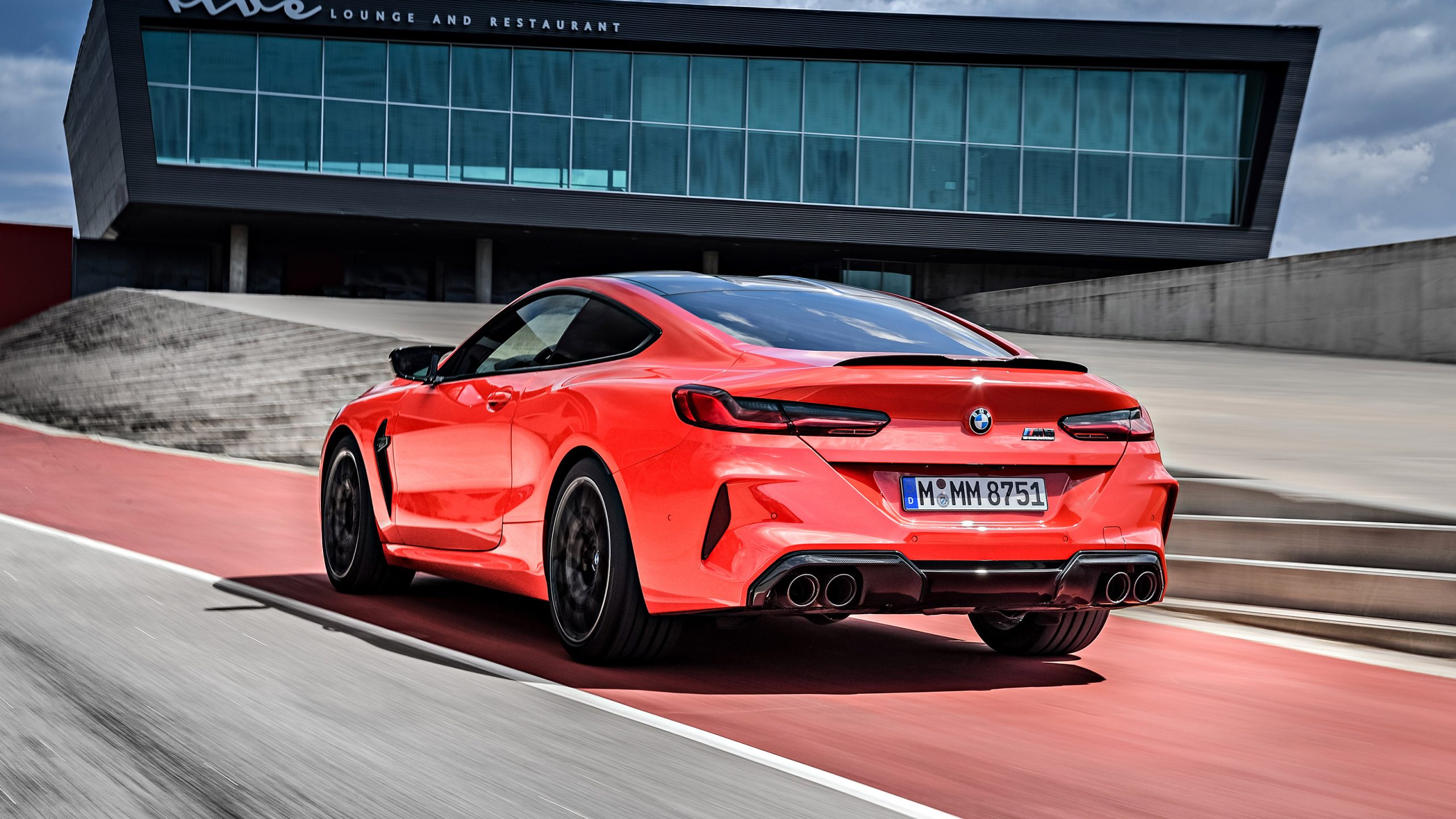 bmw m8 giá - Hình 5