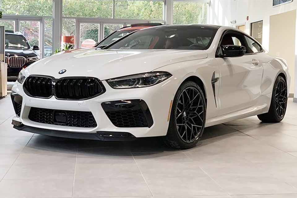 bmw m8 giá