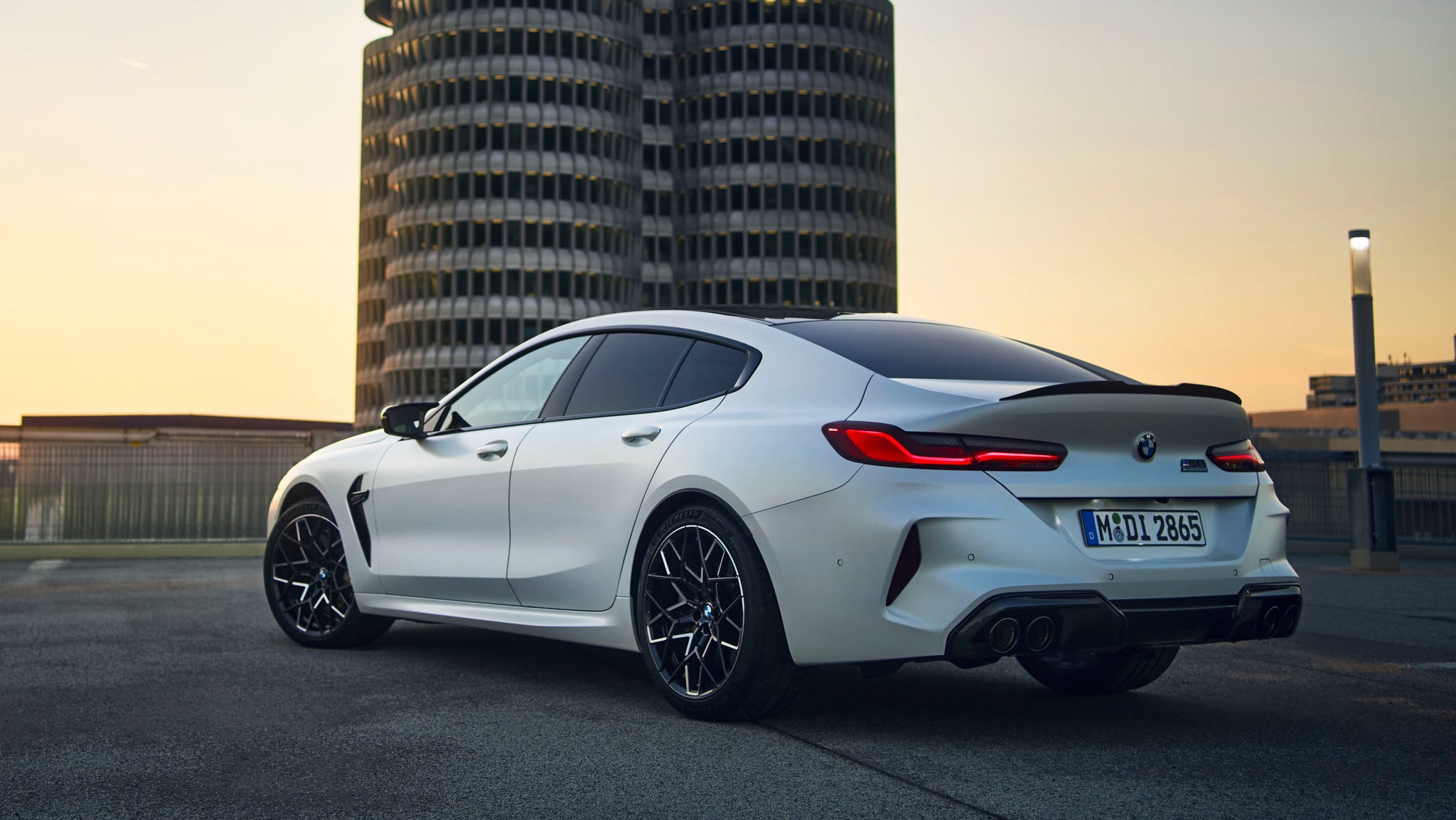 bmw m8 gran coupe - Hình 1