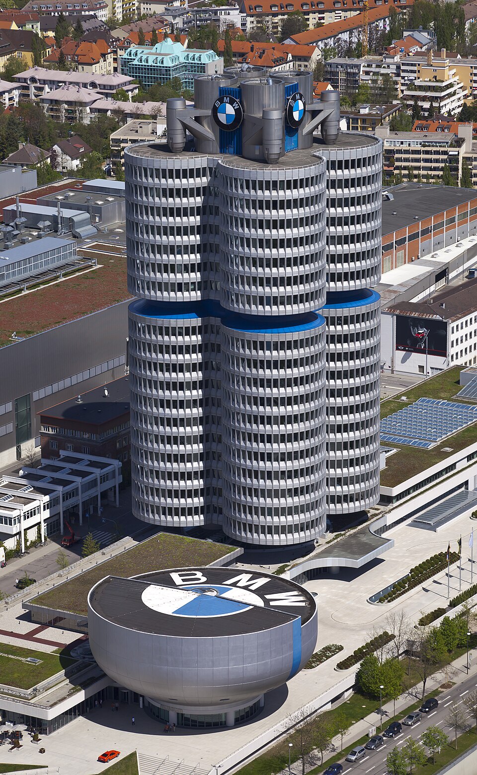 bmw museum - Hình 2