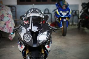bmw s1000rr mắt lé