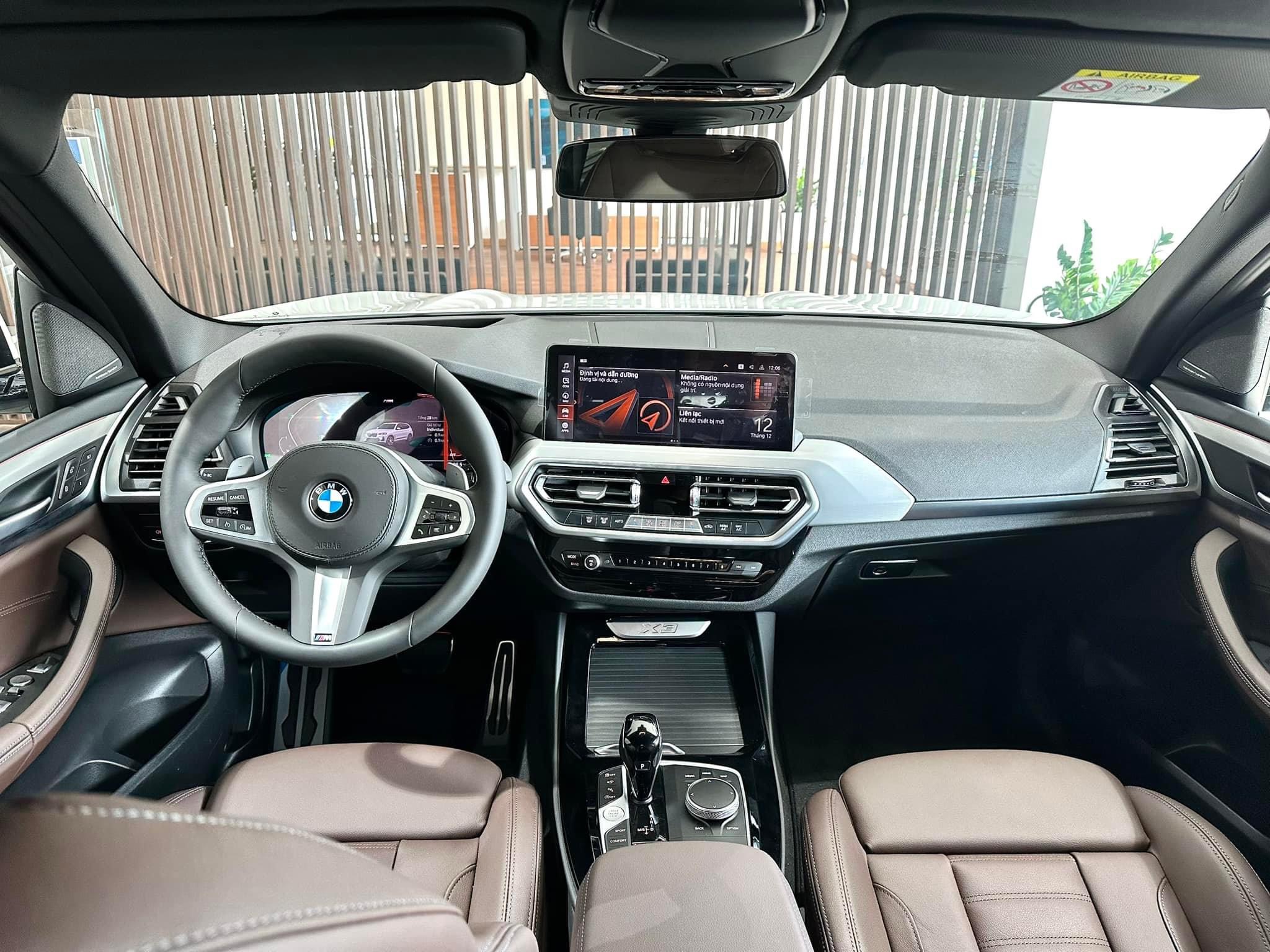 bmw x3 nội thất - Hình 2