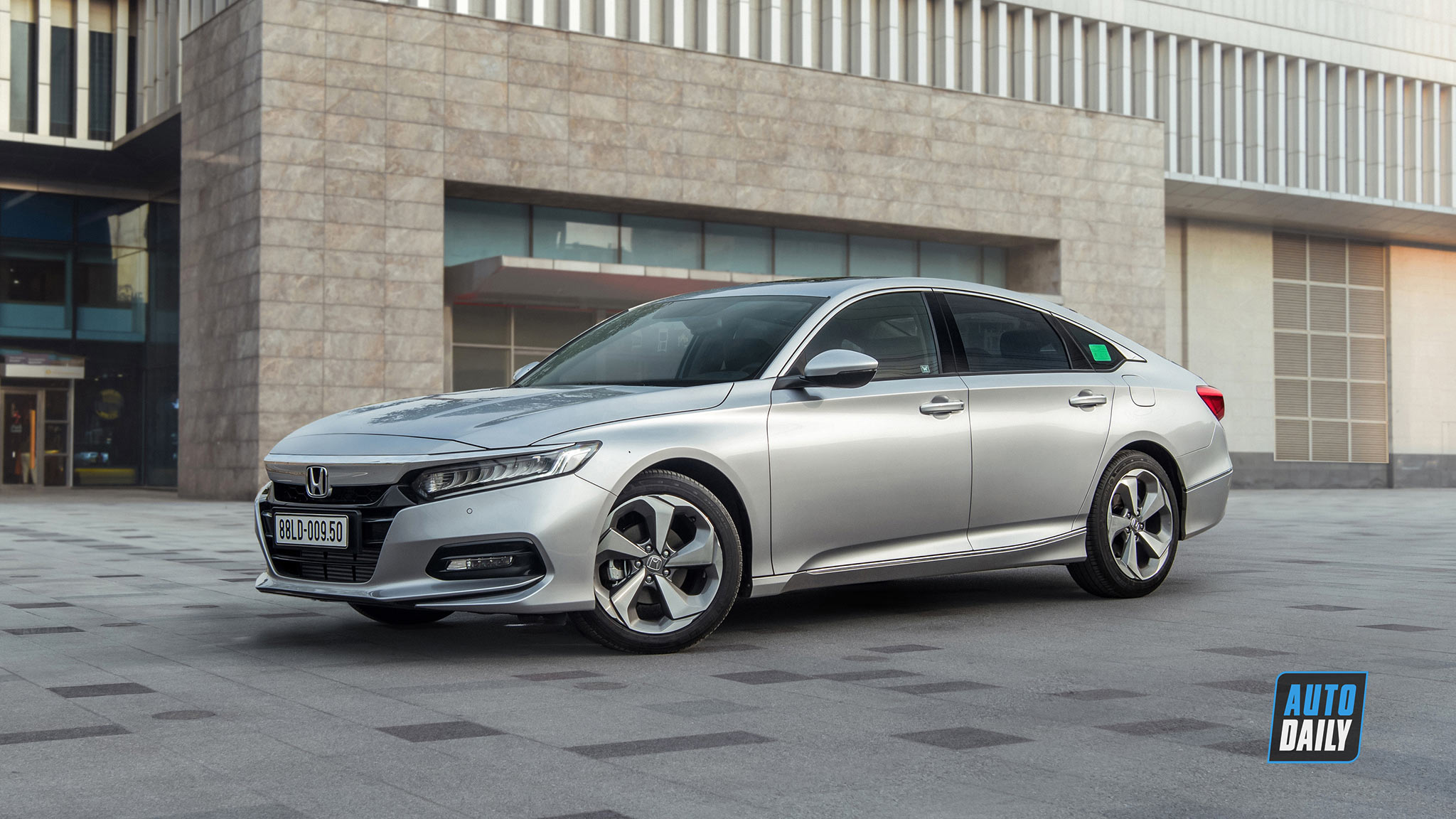 đánh giá honda accord 2019