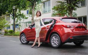 đánh giá mazda 3 hatchback 2015