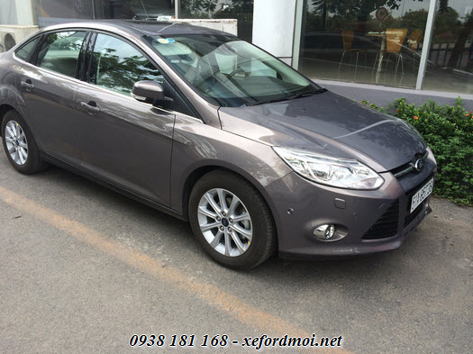 ford 4 chỗ - Hình 5