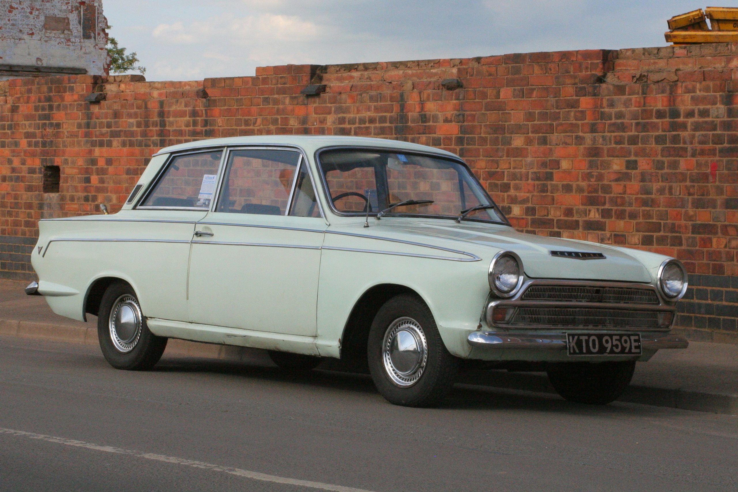 ford cortina