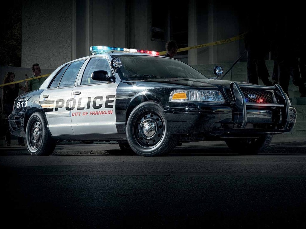 ford crown victoria police - Hình 3