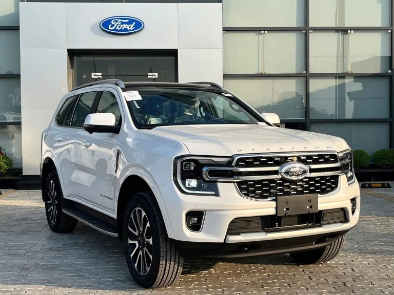 ford everest lăn bánh - Hình 4