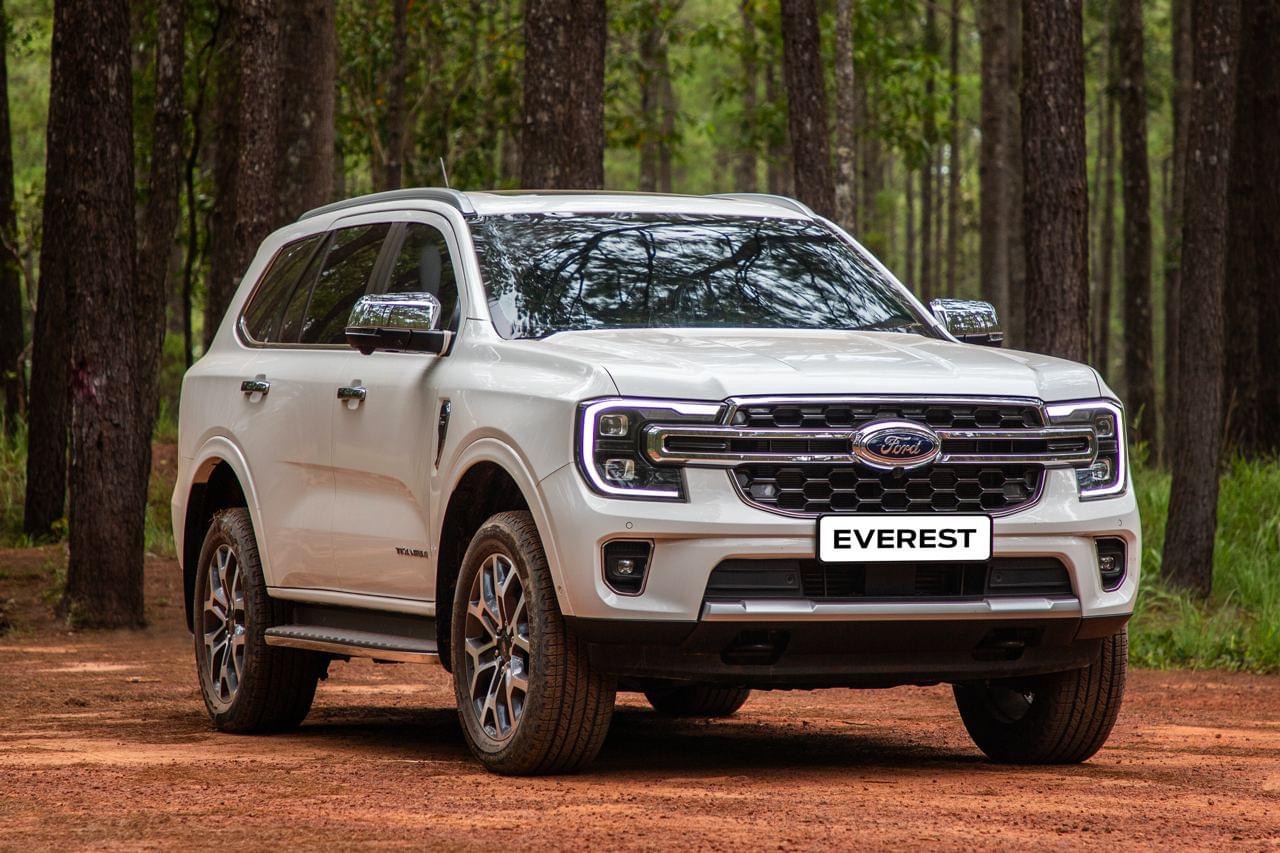 ford everest titanium - Hình 2