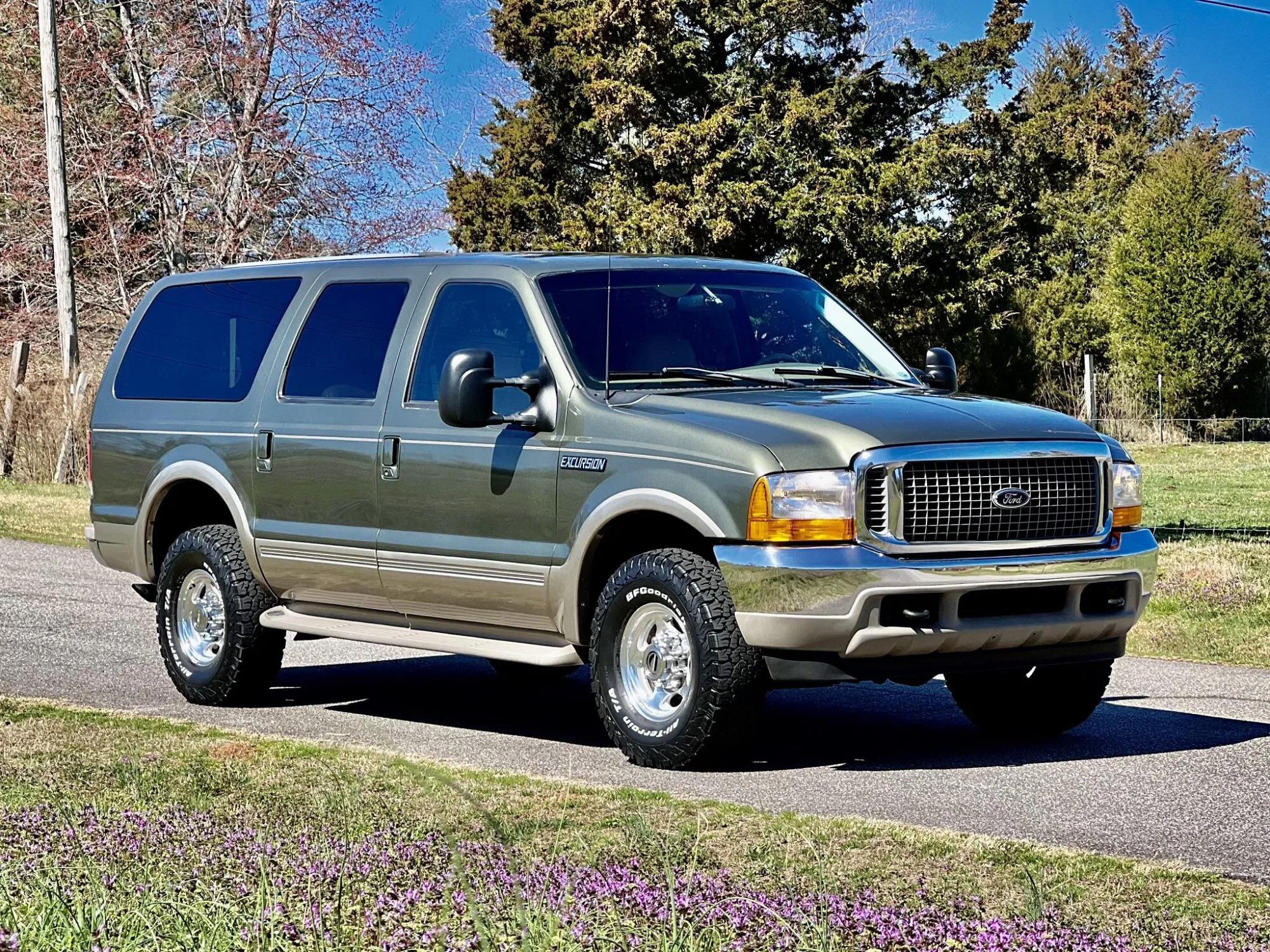 ford excursion - Hình 5