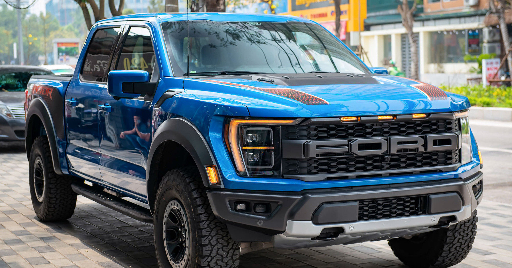 ford f 150 raptor giá - Hình 5