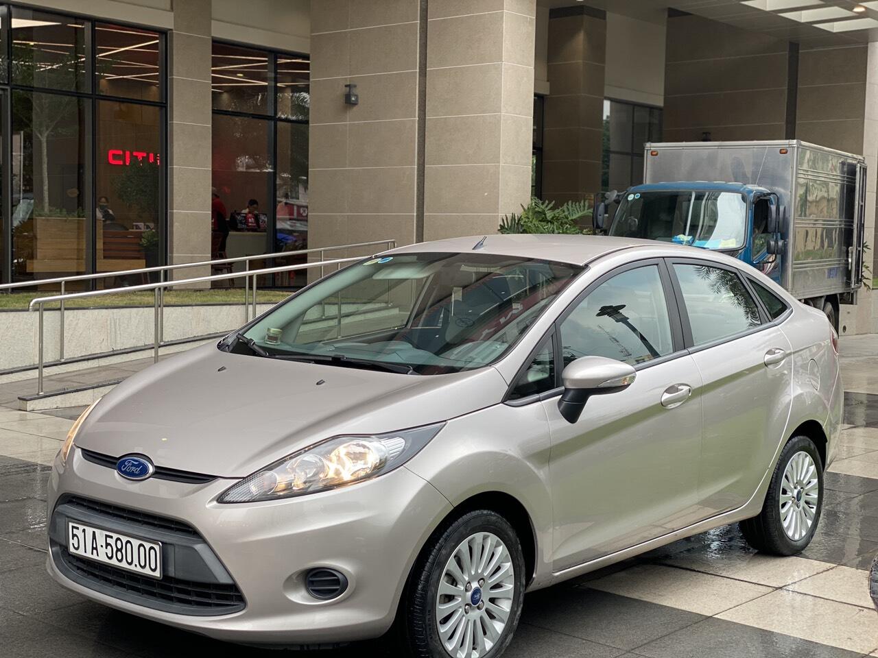 ford fiesta cũ - Hình 2
