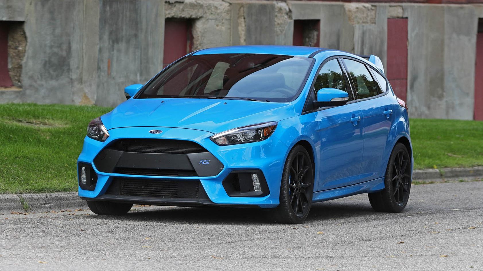 ford focus rs - Hình 1