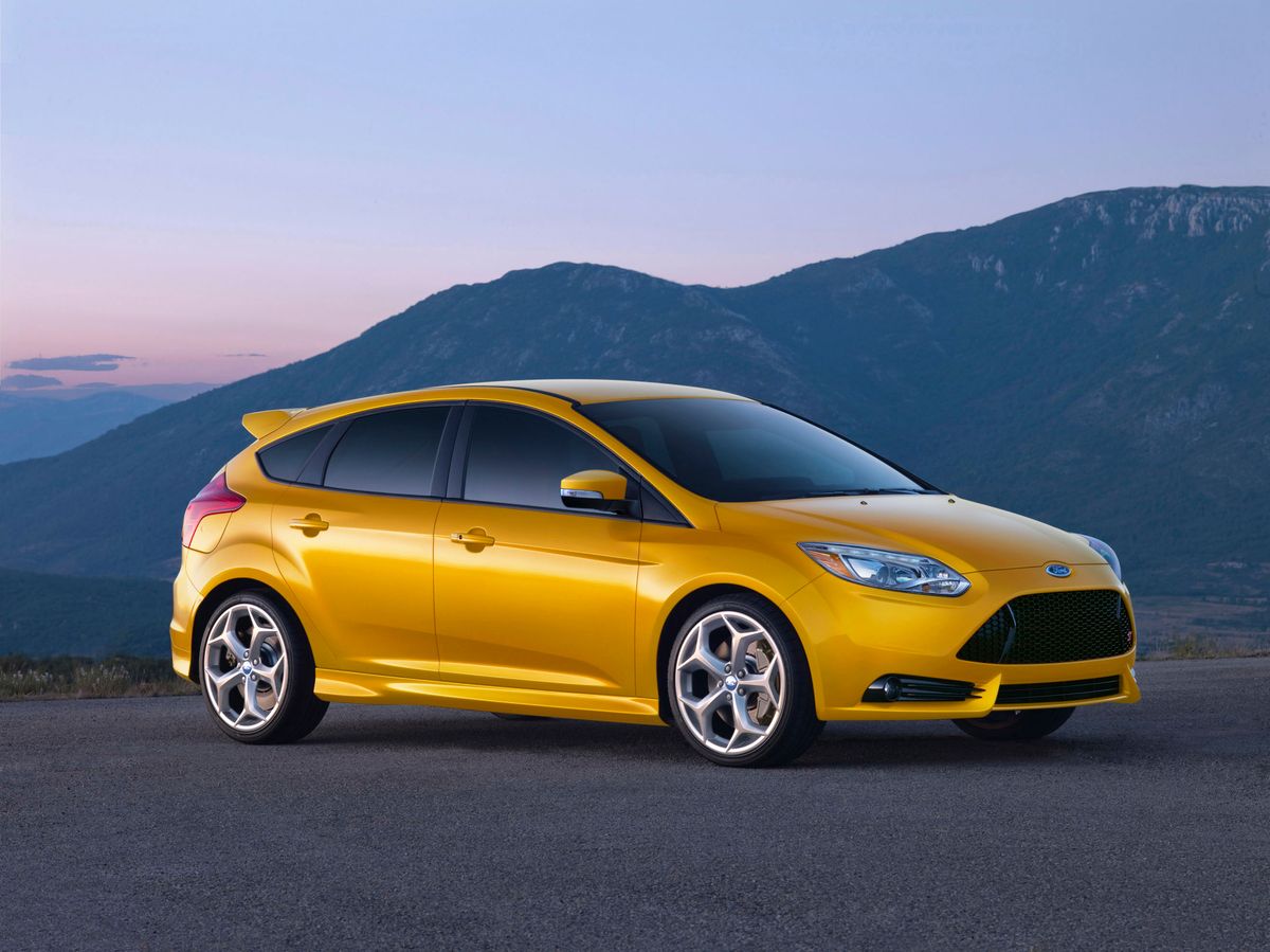 ford focus st - Hình 2