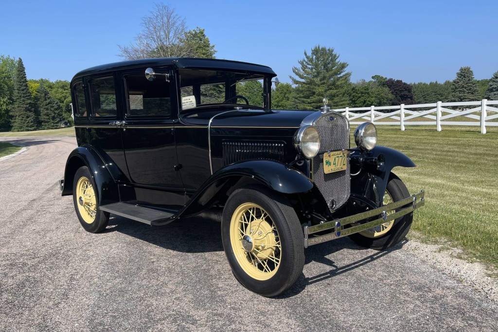 ford model a - Hình 4