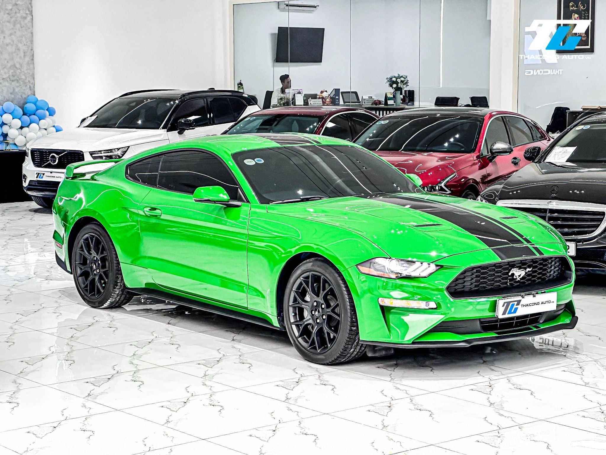ford mustang 2.3 ecoboost - Hình 2