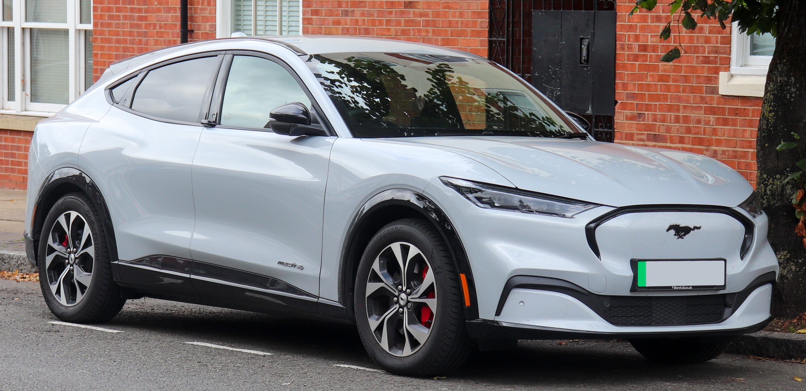 ford mustang mach e - Hình 4