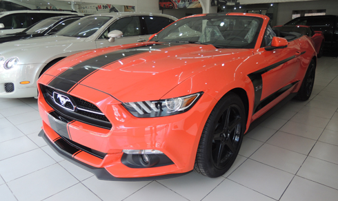 ford mustang mui trần - Hình 4