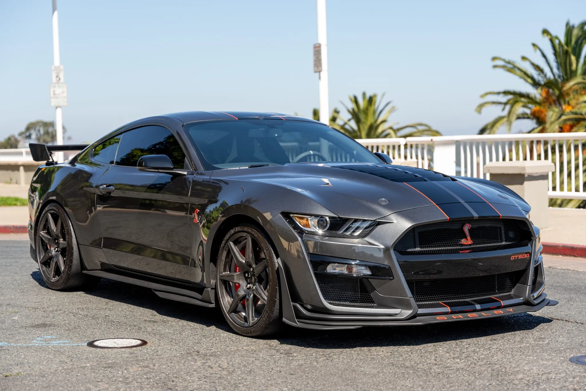 ford mustang shelby gt500 - Hình 2