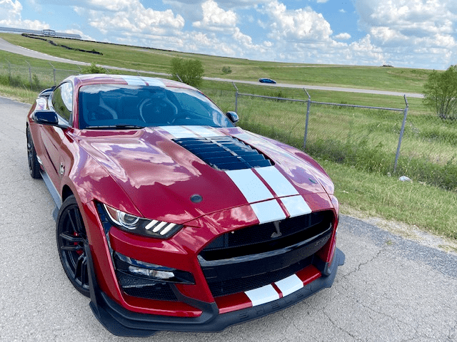 ford mustang shelby gt500 - Hình 4