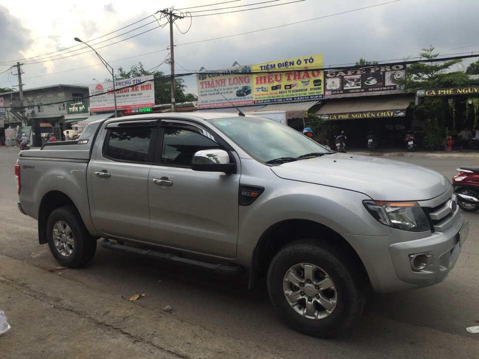 ford ranger cũ - Hình 4