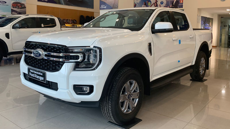 ford ranger trắng - Hình 2