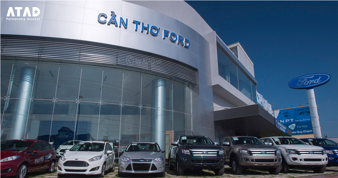 ford showroom - Hình 3