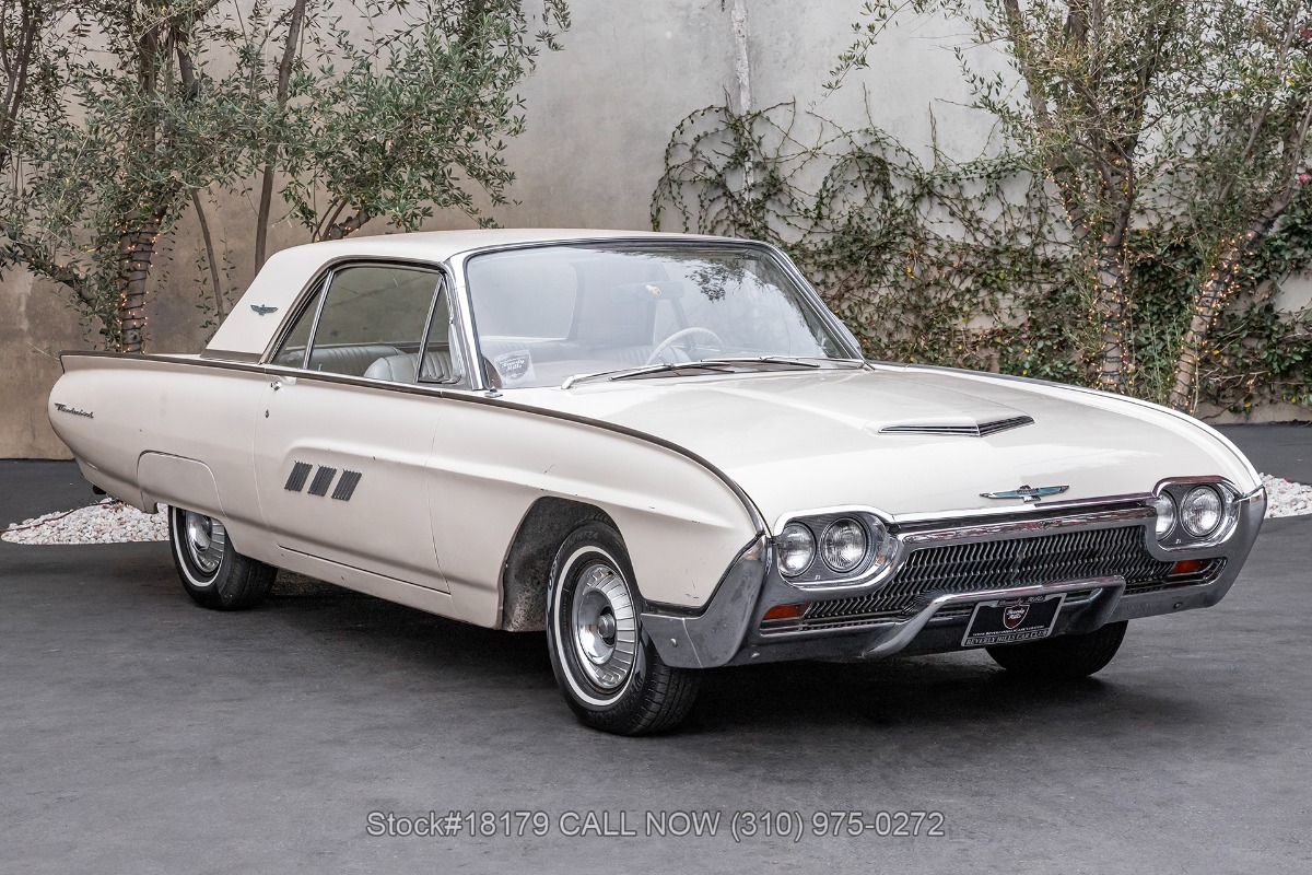 ford thunderbird - Hình 2