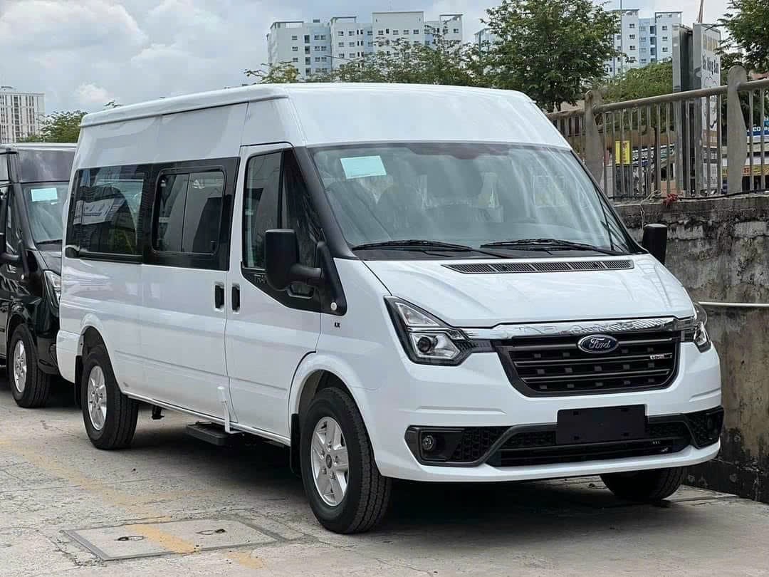 ford transit 16 chỗ - Hình 5