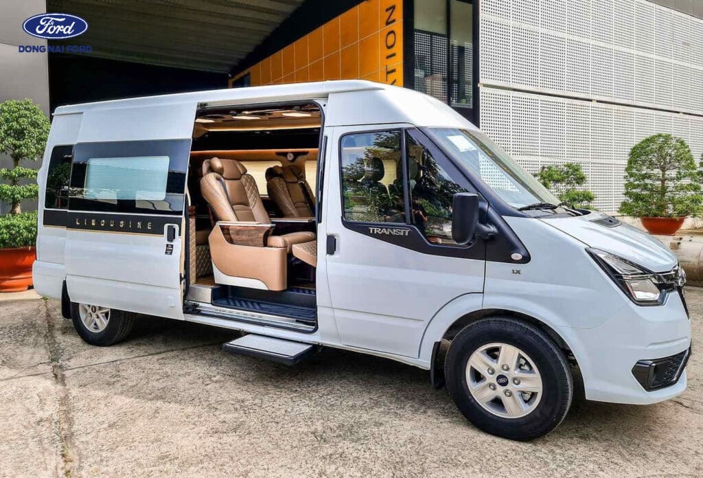 ford transit 9 chỗ - Hình 5