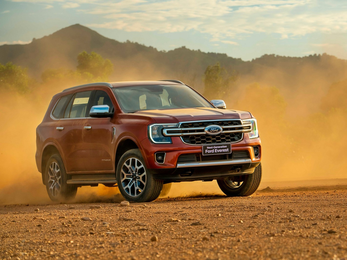 giá lăn bánh ford everest 2022 - Hình 2
