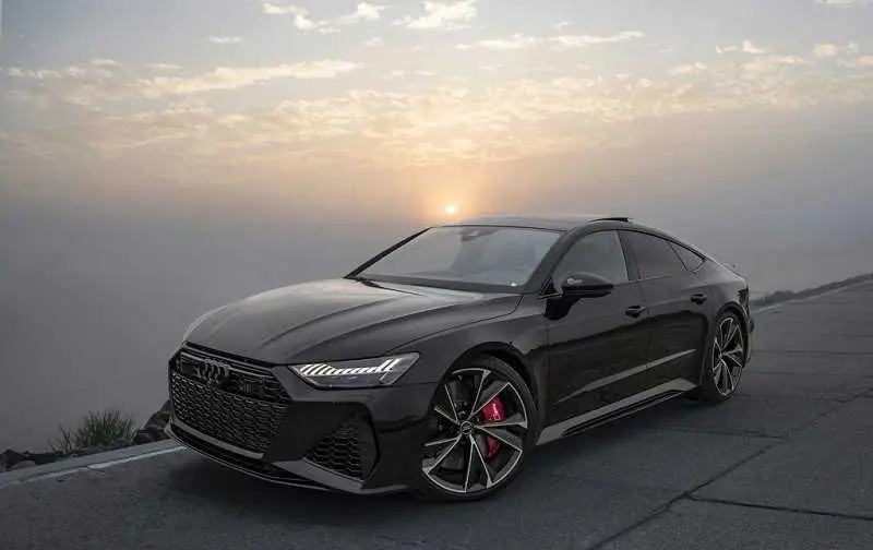 giá xe audi rs7 - Hình 5