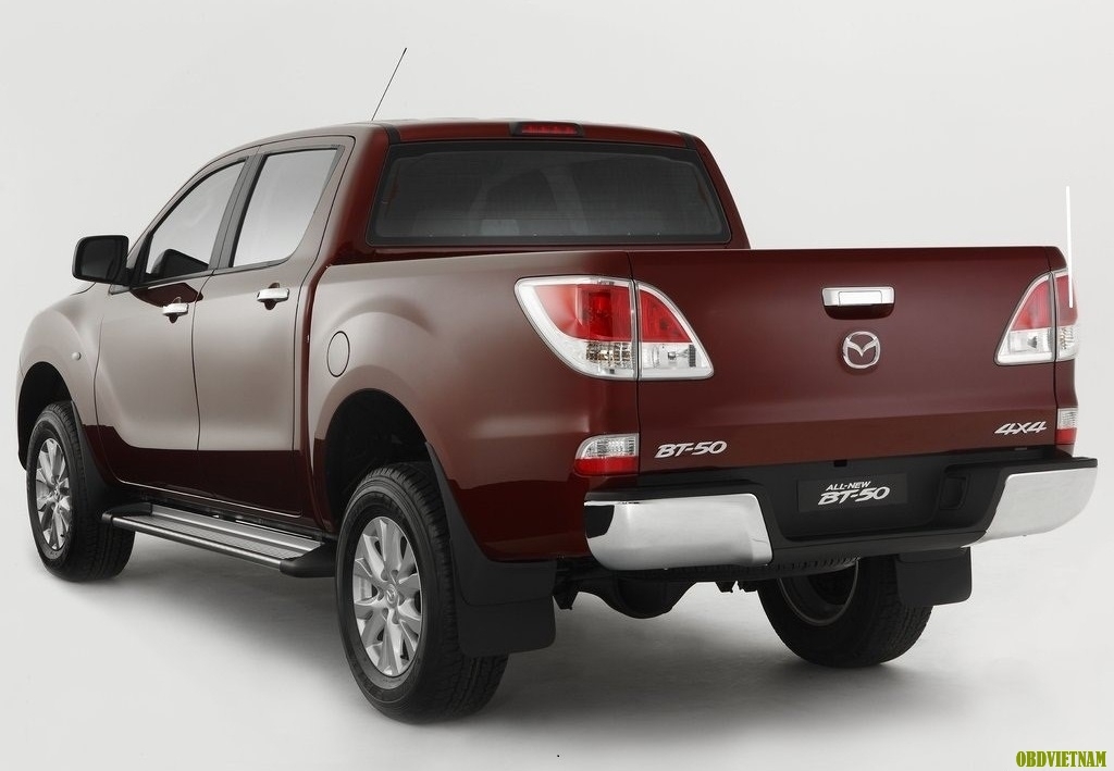 giá xe bán tải mazda bt50 2017 - Hình 5