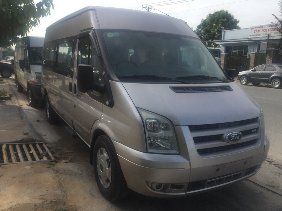 giá xe ford transit 16 chỗ cũ - Hình 3
