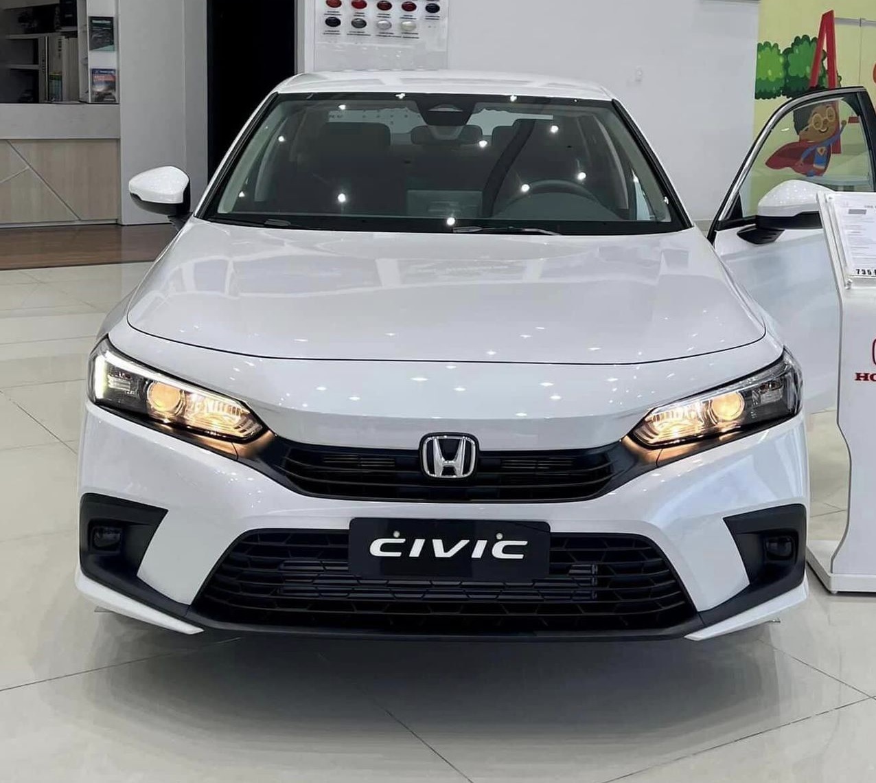 giá xe honda civic e - Hình 4