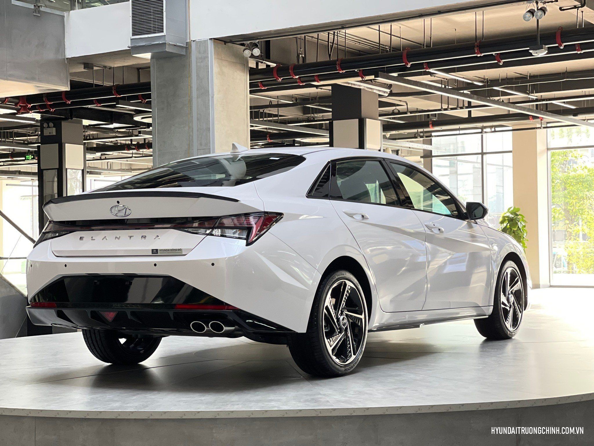 giá xe hyundai elantra - Hình 2