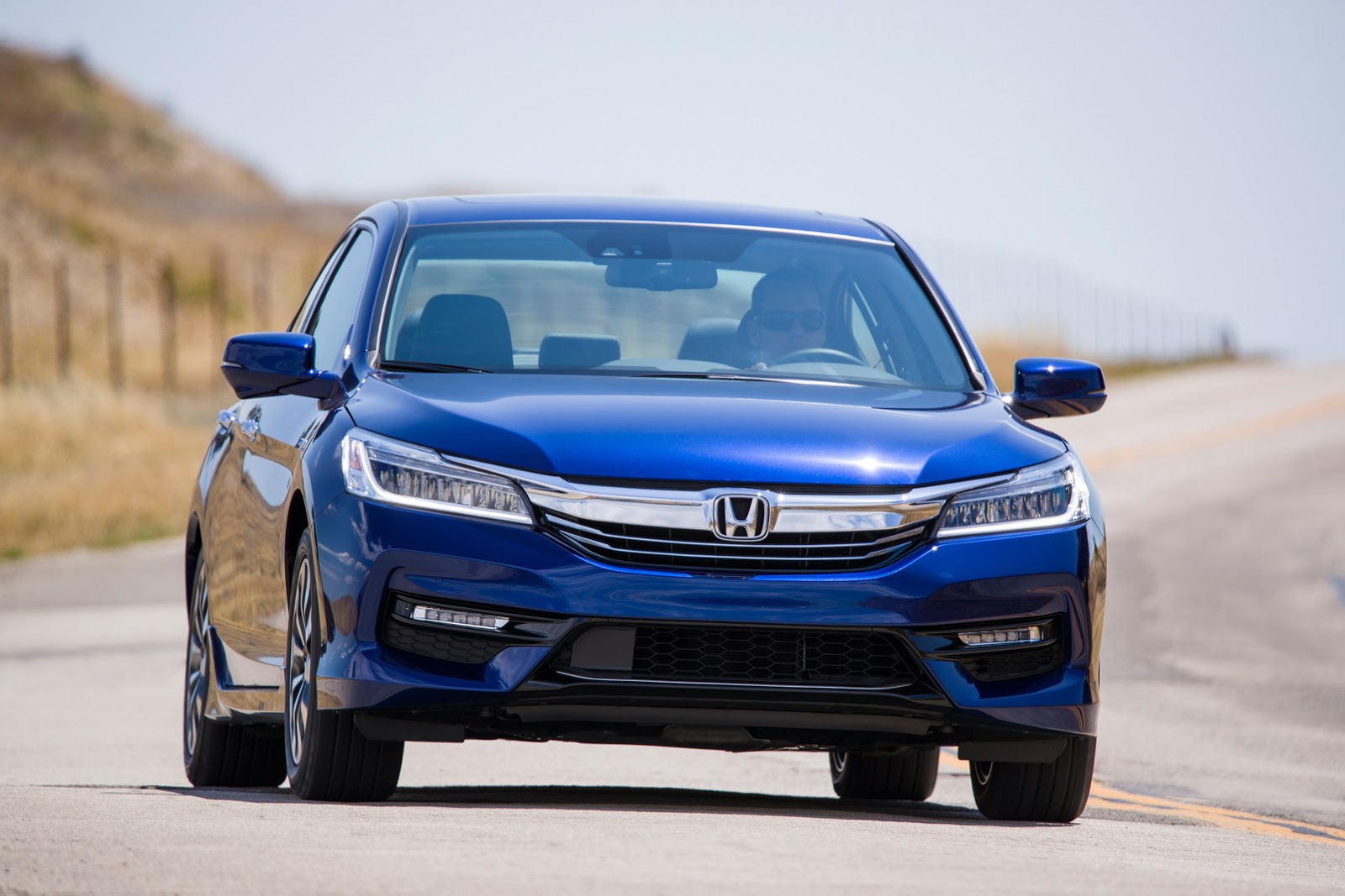 honda accord 2017 giá - Hình 2