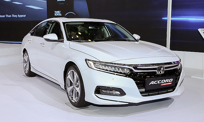 honda accord 2019 giá lăn bánh