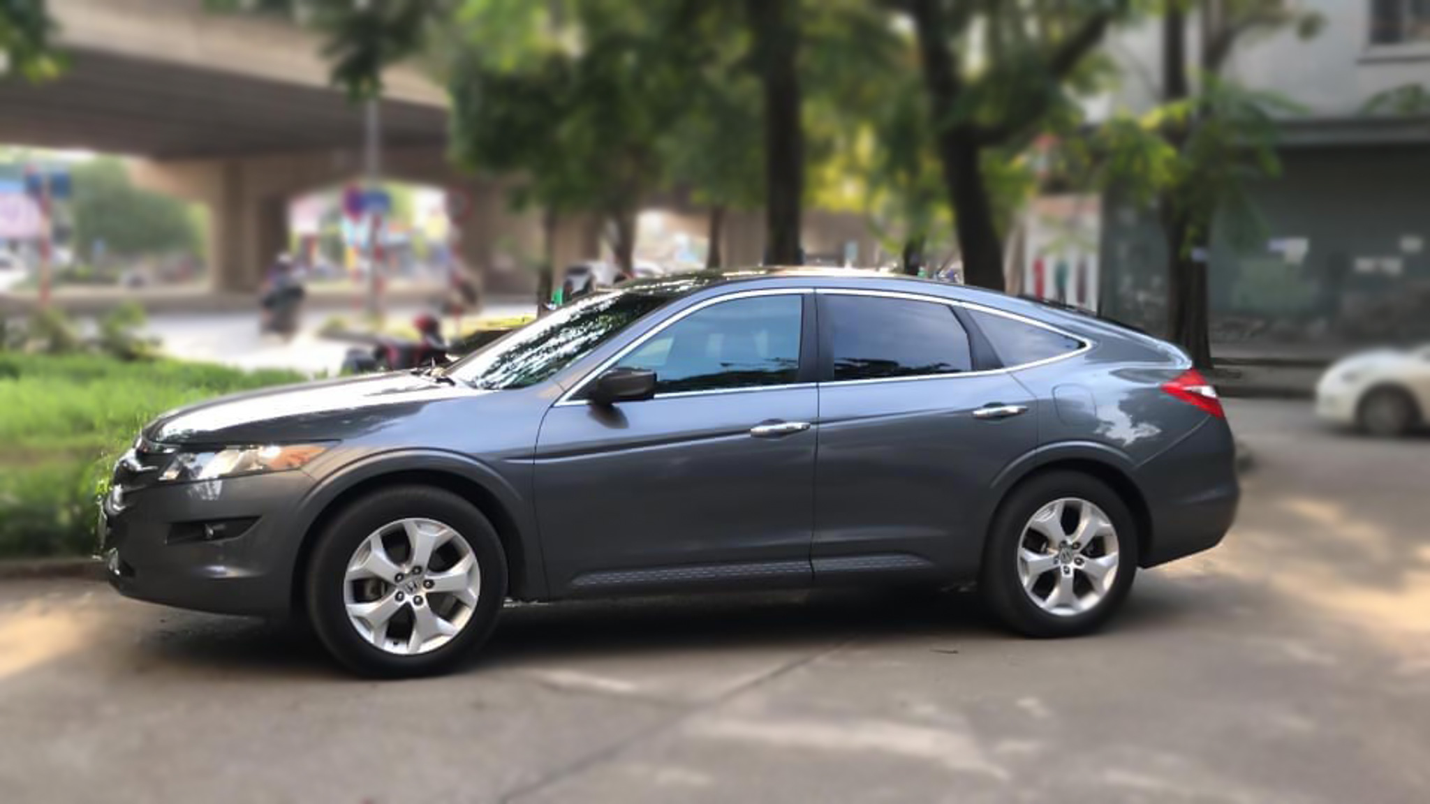 honda accord crosstour - Hình 4