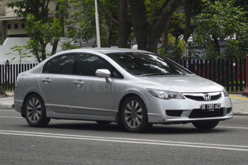 honda civic fd - Hình 2